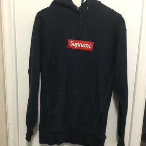Supreme logo boxed hoodie